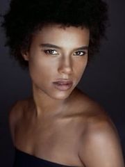 Lorena Cesarini nude